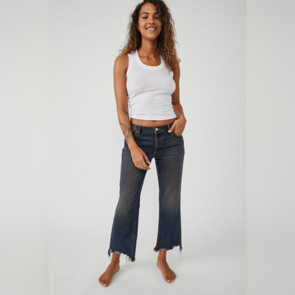 🪻 Free People Maggie Mid-rise Straight Leg Frayed Hem Back Alley Blue Jeans 26
